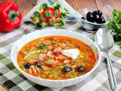 Суп солянка мясная